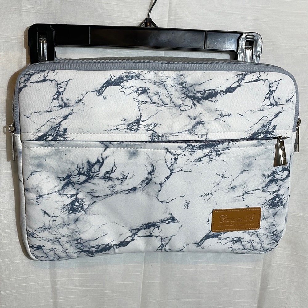 Soft laptop/tablet case